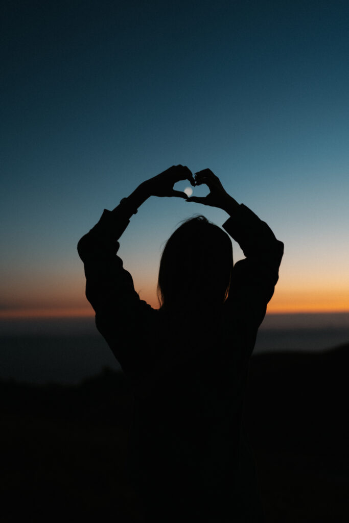 whimsical dreamy golden hour portraits san francisco mount tamalpais