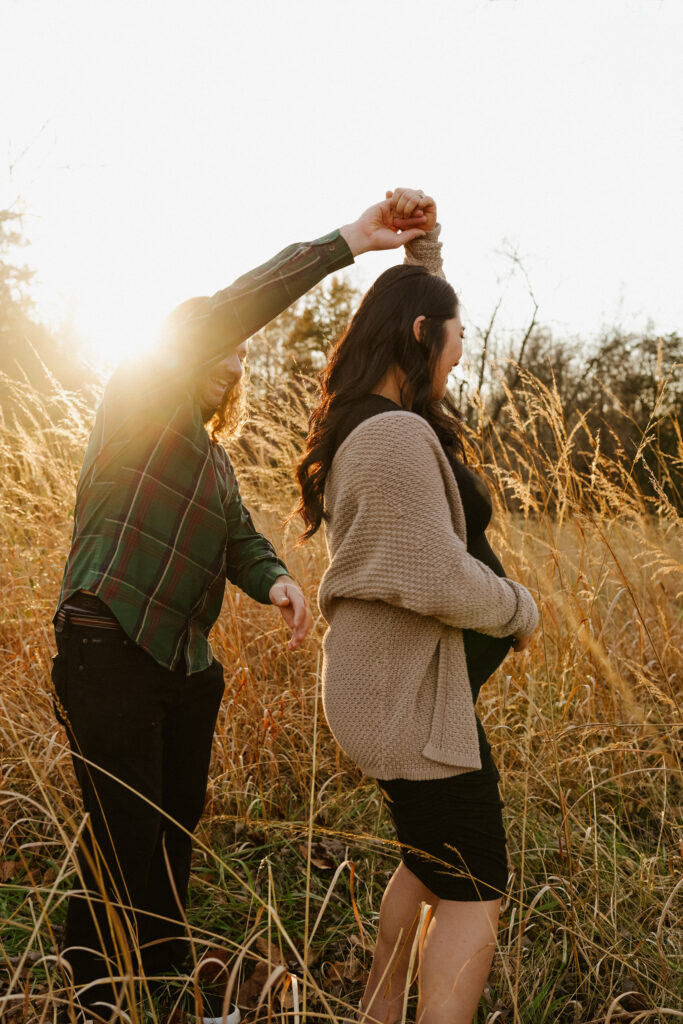 virginia golden hour maternity photos