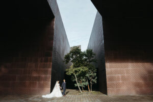 De Young Museum Wedding Photos in San Francisco Golden Gate Park